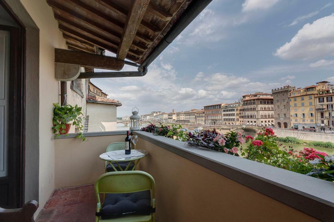 Historical Apartment Spectacular Arno View With Balcony From 12 Th Century. Флоренция Экстерьер фото